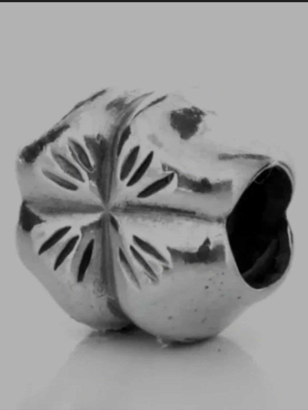 AUTHENTIC PANDORA FOUR LEAF CLOVER CHARM